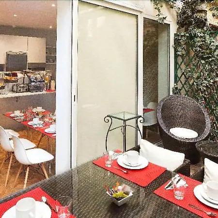 Le Relais Du Marais Hotel 3*