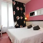 Le Relais Du Marais Hotel