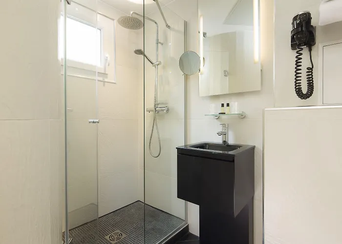 Le Relais Du Marais Hotel 3*