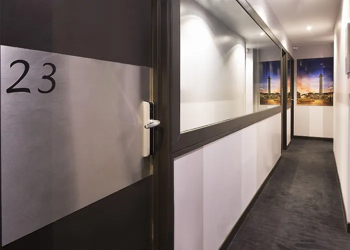 Le Relais Du Marais מלון 3*