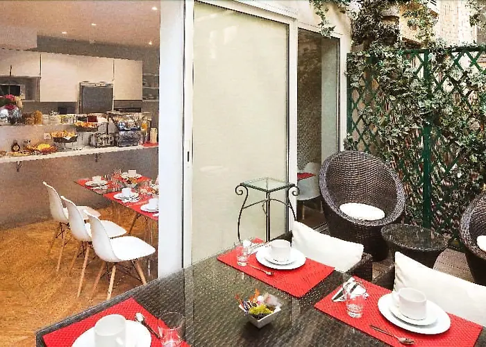 Le Relais Du Marais Hotell 3*