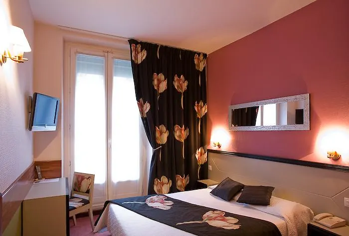 Le Relais Du Marais Hotel 3*
